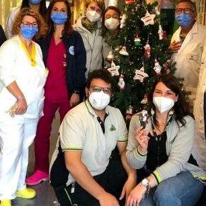 “Sotto lo stesso albero” Leroy Merlin coinvolge le comunità locali