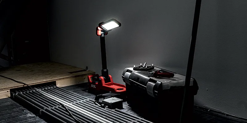 luce portatile Skil